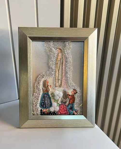 PORTARETRATO VIRGEN DE FÁTIMA CON PASTORCITOS
