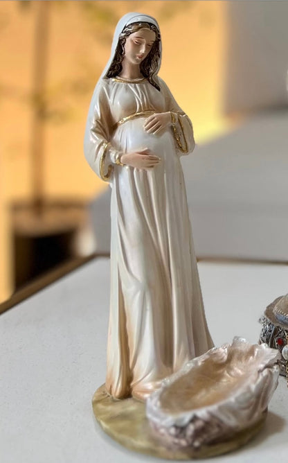 VIRGEN DE LA DULCE ESPERA CON CUNA