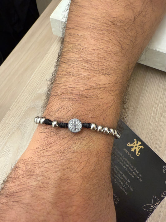 PULSERA CABALLERO DIJES SAN BENITO Y CRUCIFIJO