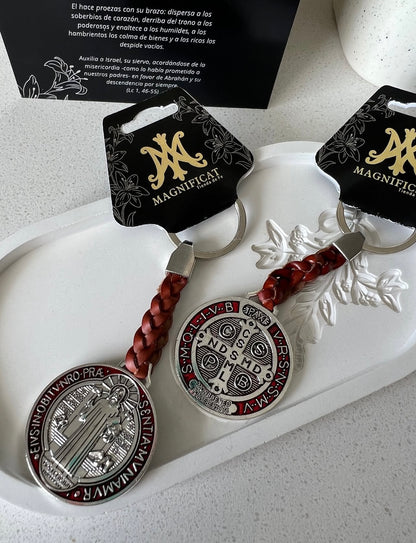 LLAVERO CUERINA Y MEDALLA SAN BENITO